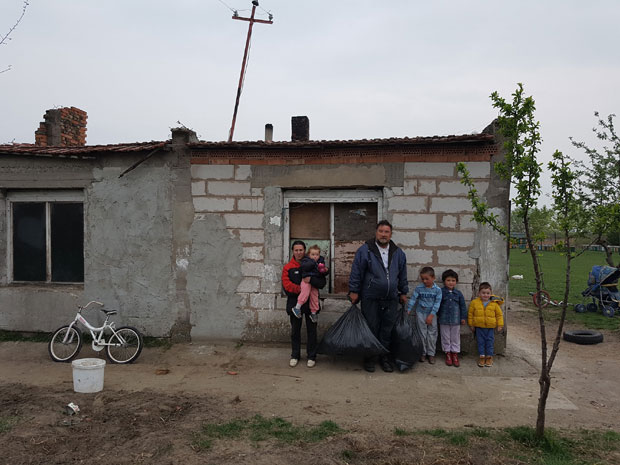 АКЦИЈА НОВОСТИ: За седморо Глигора нови кров над главом